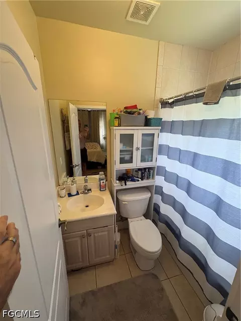 Bath - 2500 Storter Ave, Naples, FL 34112 photo 1 of 12