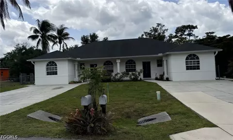 2500 Storter Ave, Naples, FL 34112