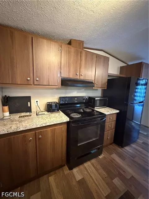631 Stanton St, Clewiston, FL 33440 photo 6
