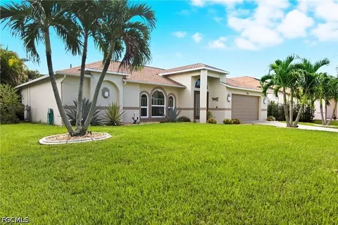 3325 SW 26th Pl, Cape Coral, FL 33914
