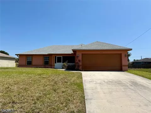 4515 7th St W, Lehigh Acres, FL 33971