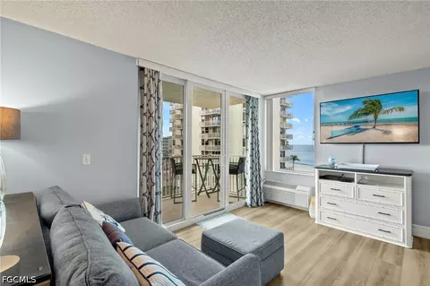7330 Estero Blvd #401, Fort Myers Beach, FL 33931