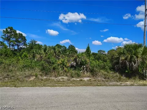 606 Monroe Ave, Lehigh Acres, FL 33972