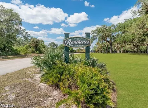 1589 Frontier Cir, Labelle, FL 33935 photo 8