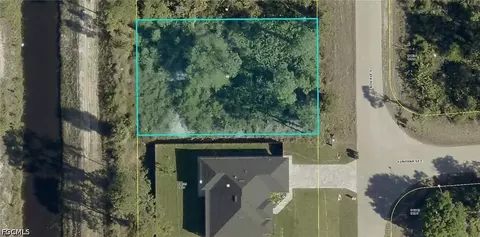 850 Genoa Ave S, Lehigh Acres, FL 33974