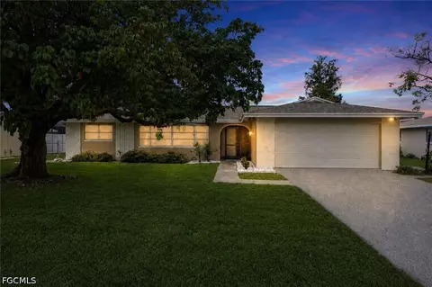 1674 Long Meadow Rd, Fort Myers, FL 33919