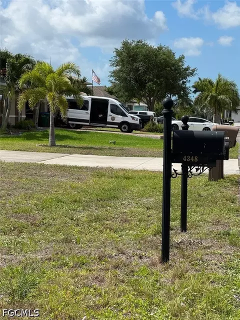 Undisclosed, Cape Coral, FL 33914