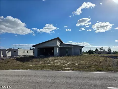 2912 Embers Pkwy W, Cape Coral, FL 33993