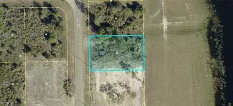 959 Naples Ave S, Lehigh Acres, FL 33974