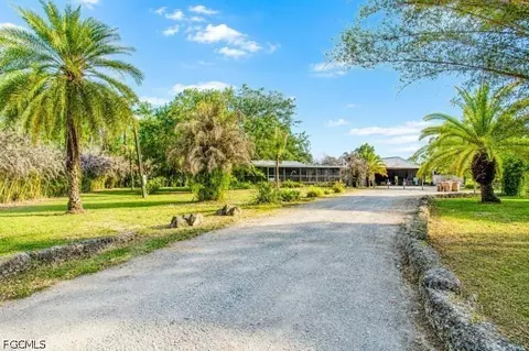 3880 Packinghouse Rd, Alva, FL 33920