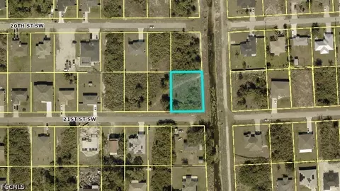 3700 21st St SW, Lehigh Acres, FL 33976
