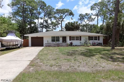 602 James Ave, Lehigh Acres, FL 33936