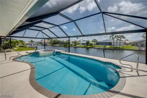 4327 SW 2nd Ave, Cape Coral, FL 33914