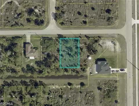 760 Almelia St E, Lehigh Acres, FL 33974