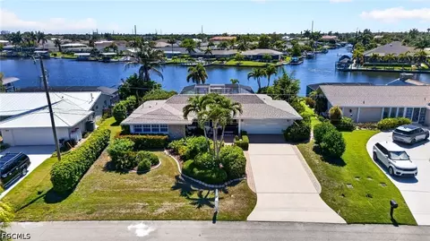 3810 SE 1st Pl, Cape Coral, FL 33904