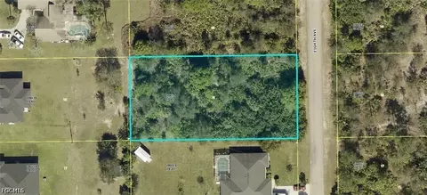607 Eighth Ave, Lehigh Acres, FL 33972