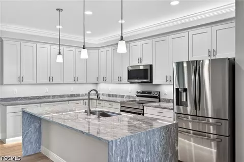 1912 NW 24th Ter, Cape Coral, FL 33993