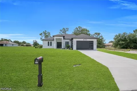 4701 Inez Ave S, Lehigh Acres, FL 33976