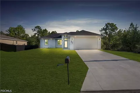 885 Barcia St E, Lehigh Acres, FL 33974