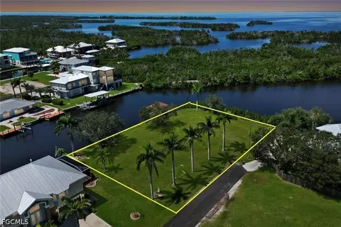 24153 Henry Morgan Blvd, Punta Gorda, FL 33955