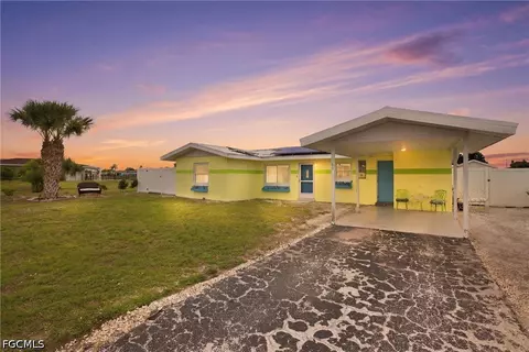 165 Tarpon Blvd NW, Port Charlotte, FL 33952