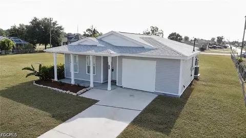 3021 NE 2nd Ave, Cape Coral, FL 33909