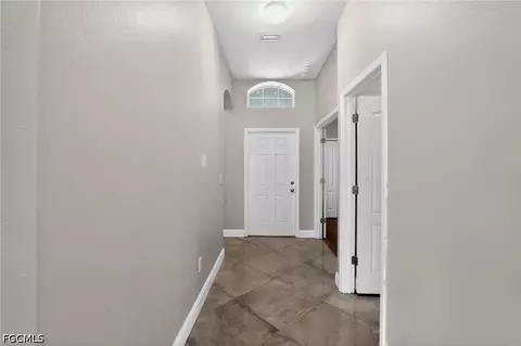 7513 Turtle View Dr, Ruskin, FL 33573 photo 5