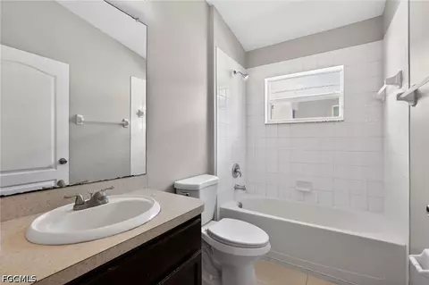7513 Turtle View Dr, Ruskin, FL 33573 photo 41