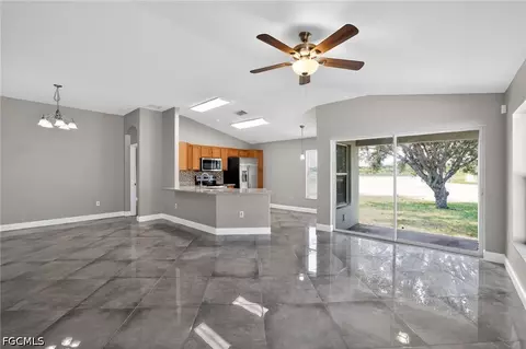 7513 Turtle View Dr, Ruskin, FL 33573 photo 17