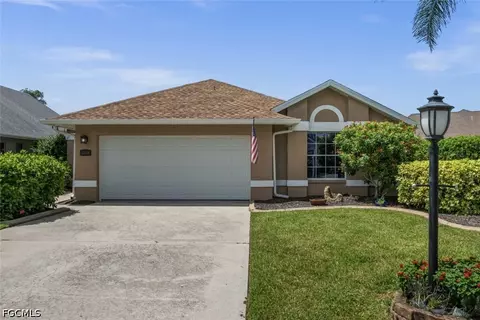 13648 Admiral Ct, Fort Myers, FL 33912
