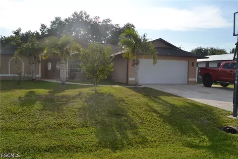 622 SE 10th Ave, Cape Coral, FL 33990