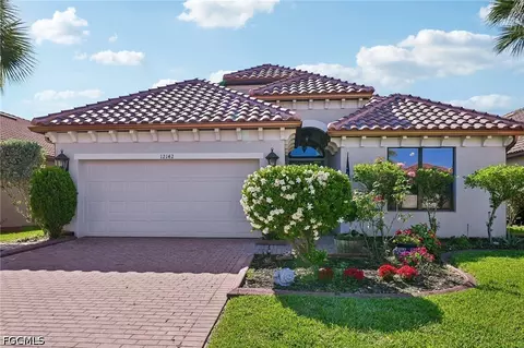 12142 Country Day Cir, Fort Myers, FL 33913