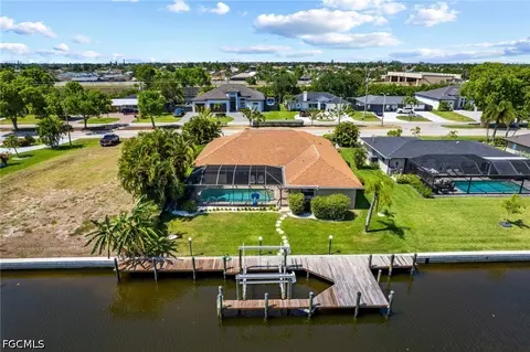 1906 Everest Pkwy, Cape Coral, FL 33904