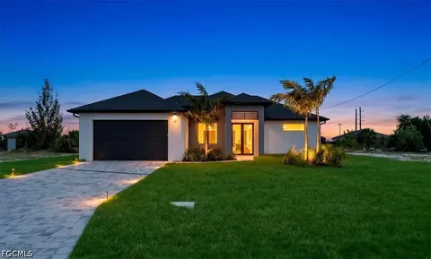 10 NE 9th St, Cape Coral, FL 33909