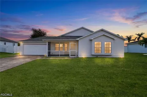 226 SE 6th Ter, Cape Coral, FL 33990