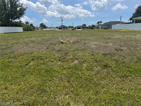 1008 NW 16th Ter, Cape Coral, FL 33993