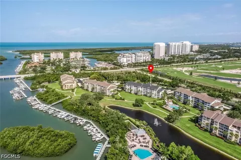 340 Horse Creek Dr #305, Naples, FL 34110