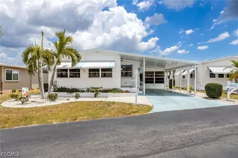 101 Elise Dr, Fort Myers, FL 33908