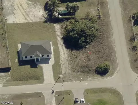 3319 33rd St SW, Lehigh Acres, FL 33976