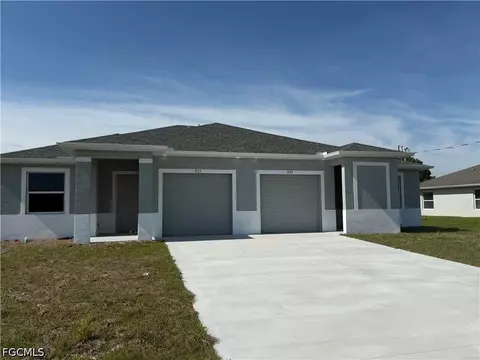 937 Jaguar Blvd, Lehigh Acres, FL 33974
