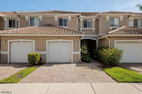9967 Chiana Cir, Fort Myers, FL 33905