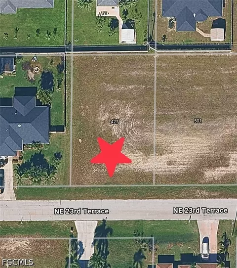 427 NE 23rd Ter, Cape Coral, FL 33909