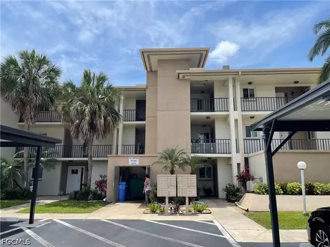 2079 Barkeley Ln #19, Fort Myers, FL 33907