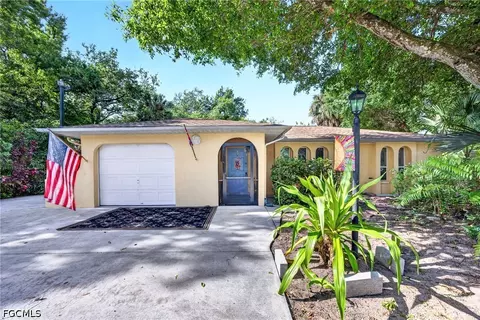 339 W Mariana Ave, North Fort Myers, FL 33903