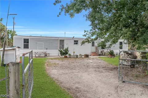 8106 Penny Dr, North Fort Myers, FL 33917
