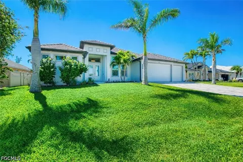 4824 SW 24th Pl, Cape Coral, FL 33914
