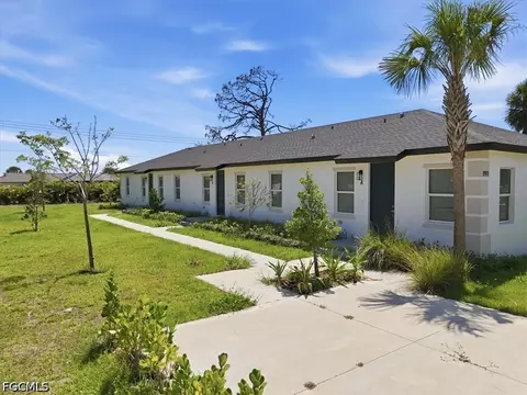 191 Rotonda Blvd W #3, Rotonda West, FL 33947