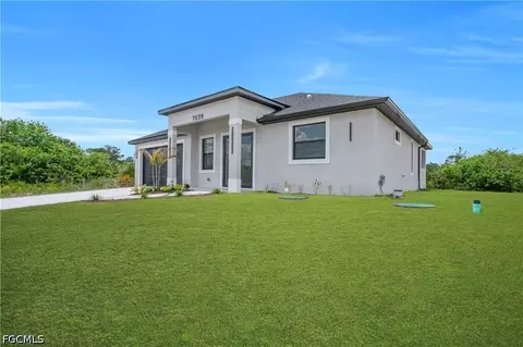 7039 Berwick Cir, Labelle, FL 33935
