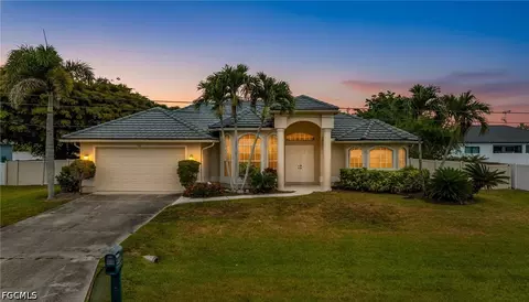 4011 SW 16th Pl, Cape Coral, FL 33914