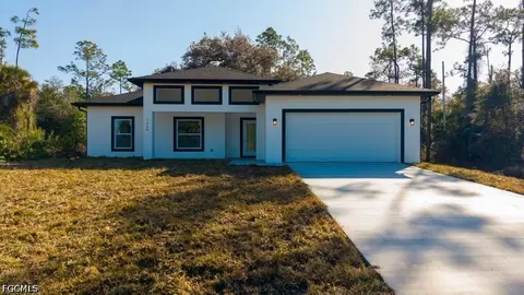1908 Edward Ave, Lehigh Acres, FL 33972